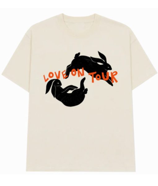 Love On Tour Graphic Tee